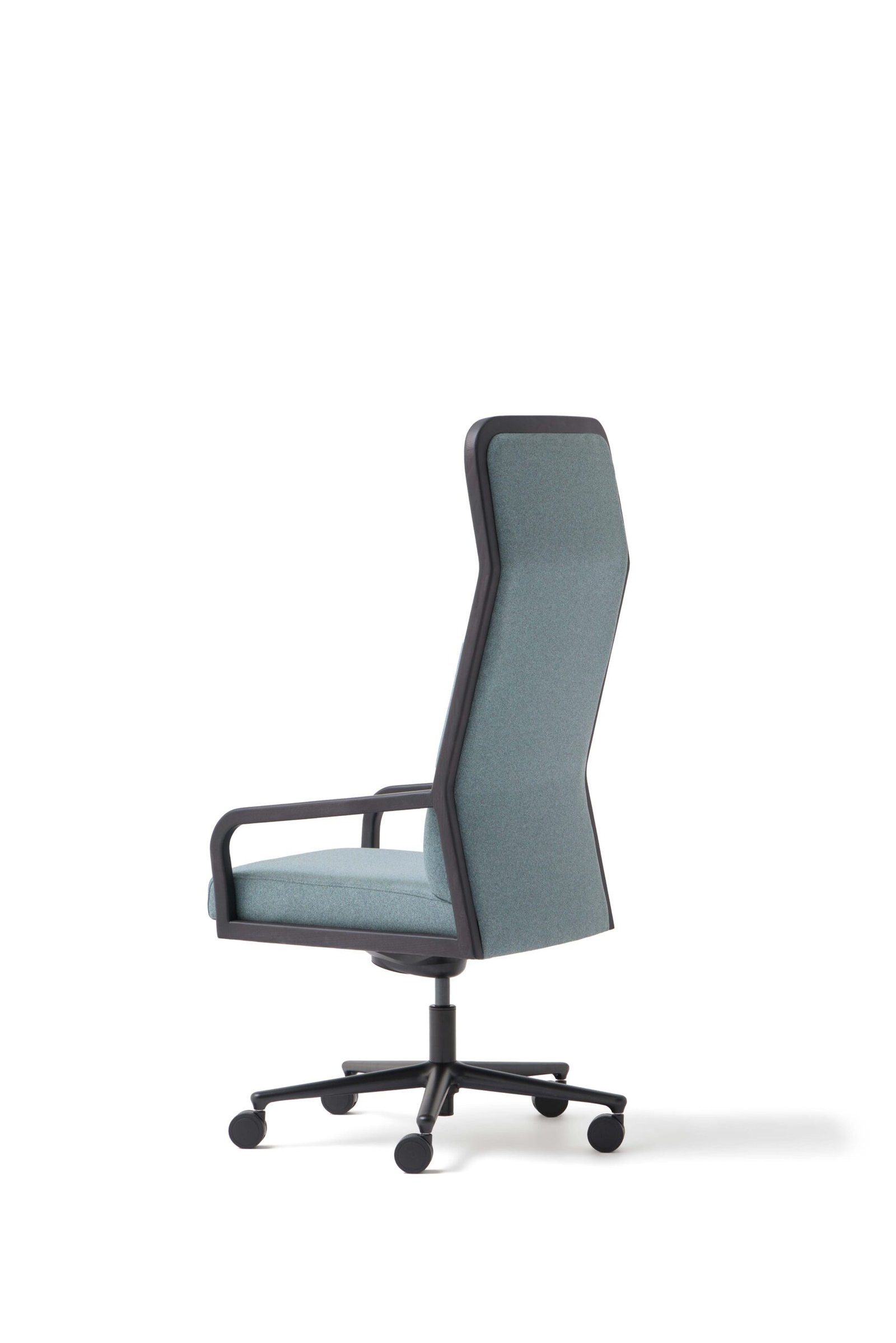 Ilius-Respaldo-alto-MO42-004