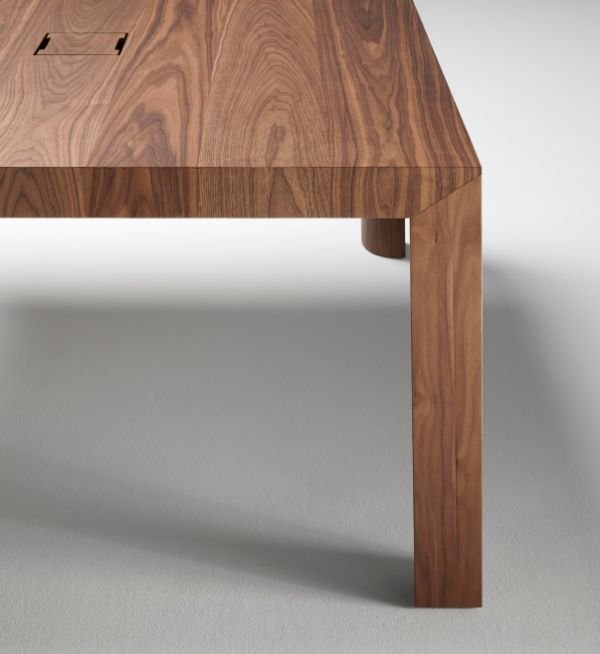 Mesa de reuniones Tola